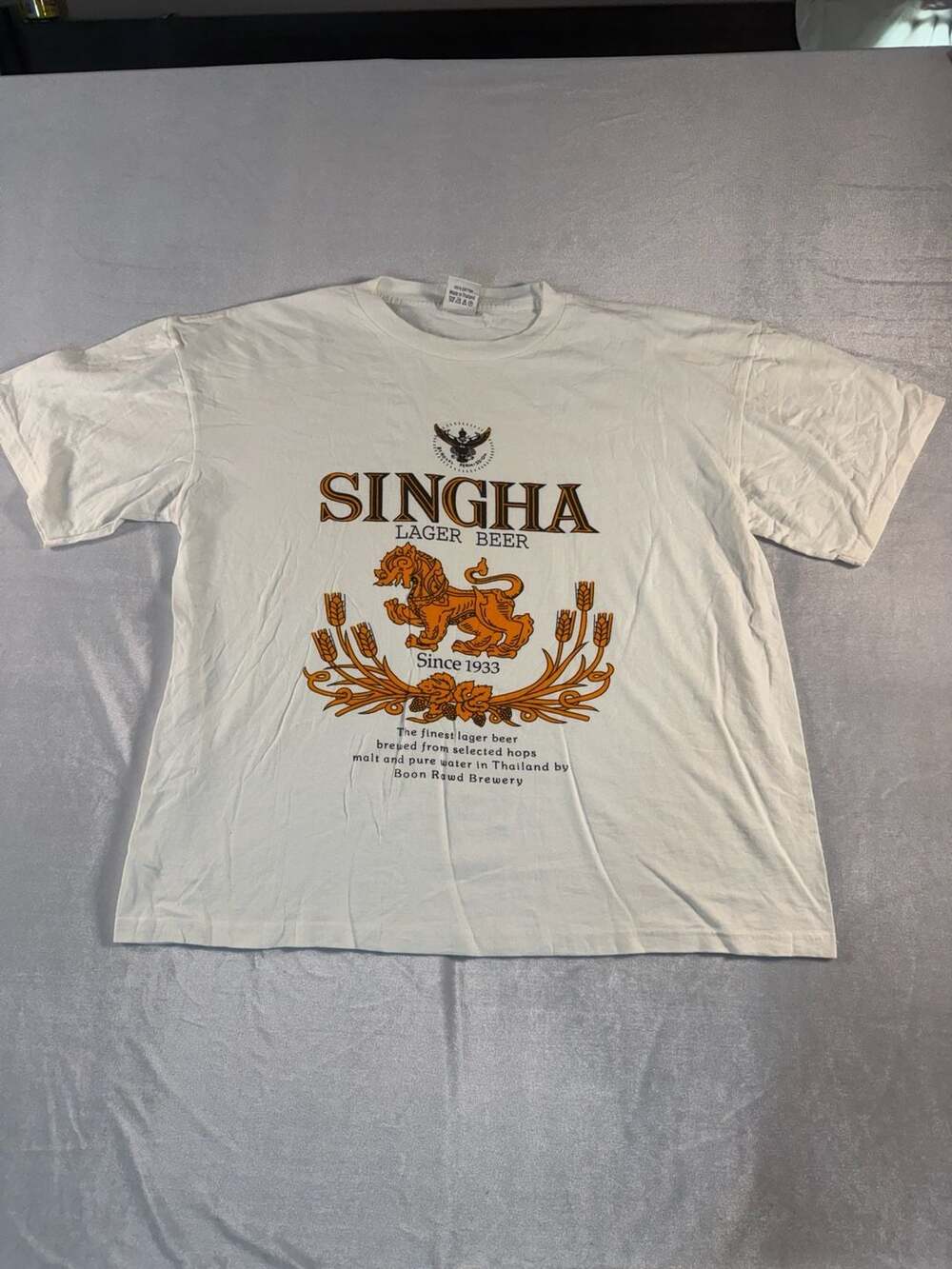 Vintage Singha Lager Beer Boon Rawd Brewery White Graphic T-Shirt